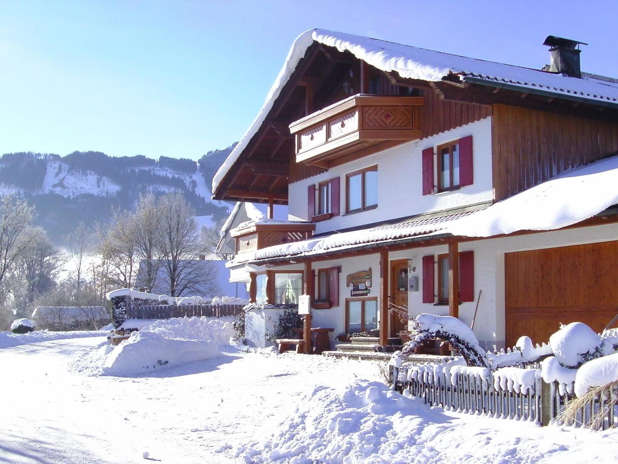Gaestehaus Kerpf Inclusive Koenigscard Nesselwang Exteriör bild